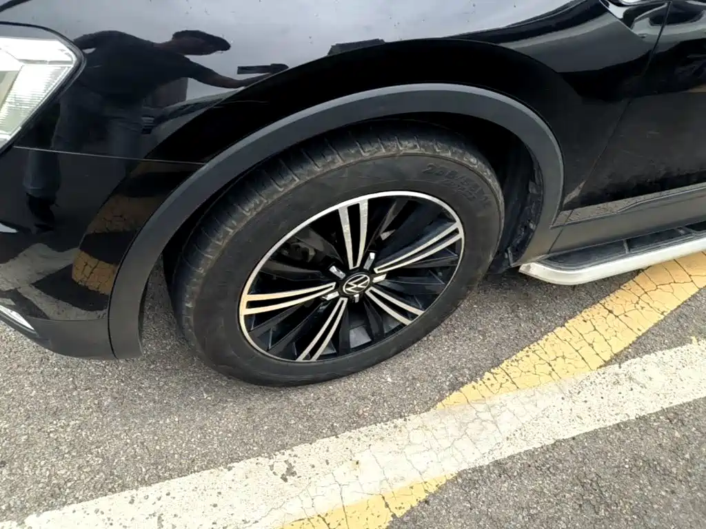 Volkswagen Tiguan L — миниатюра 23