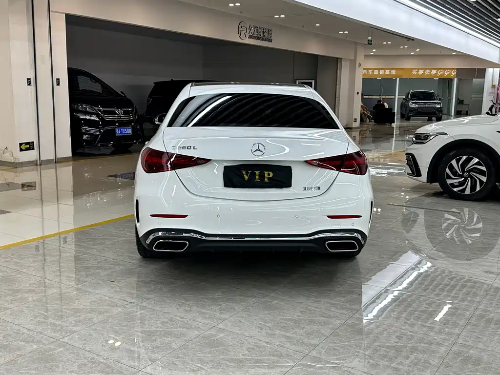 Mercedes-Benz C-Class — миниатюра 5