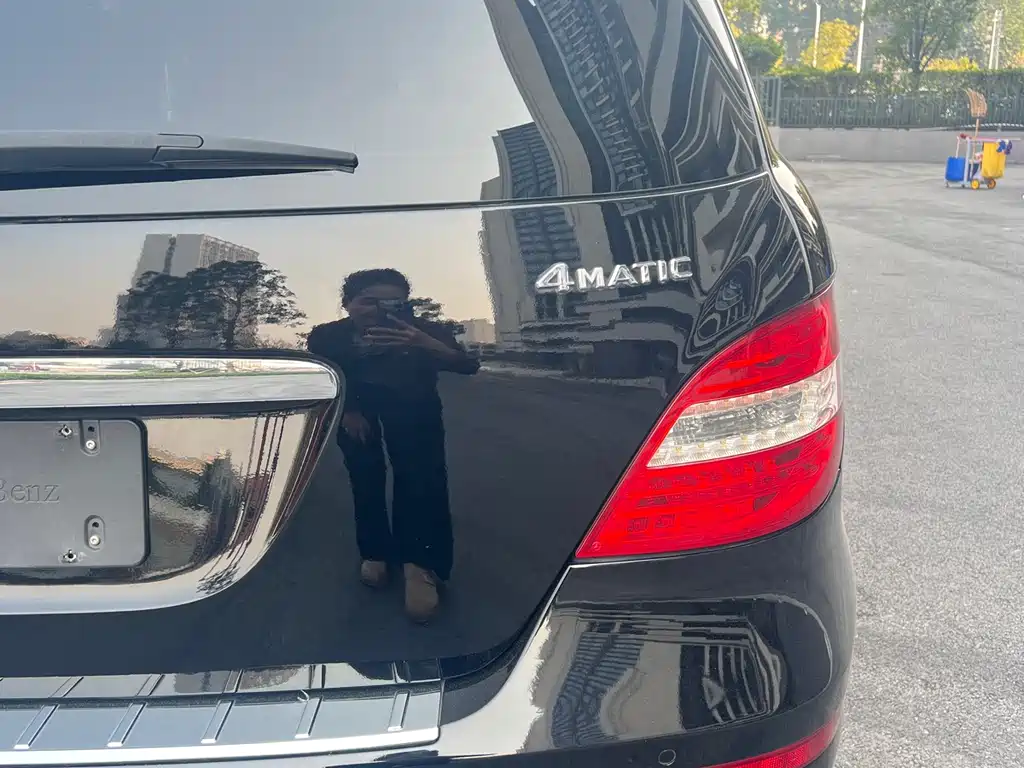 MERCEDES-BENZ R CLASS