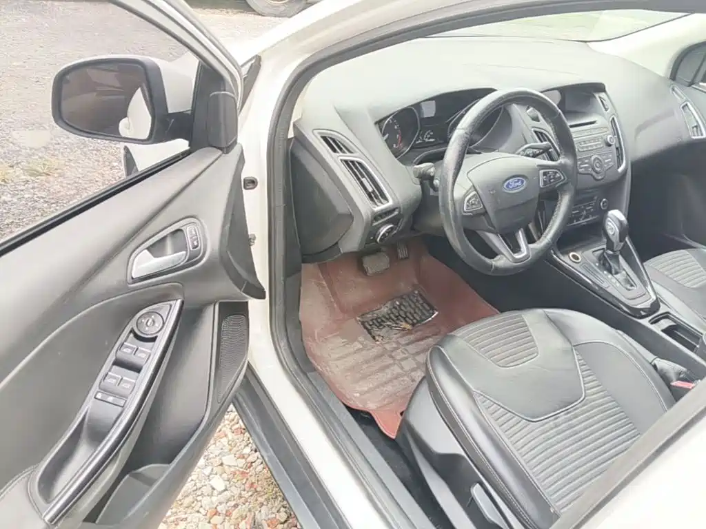 Ford Focus — миниатюра 16
