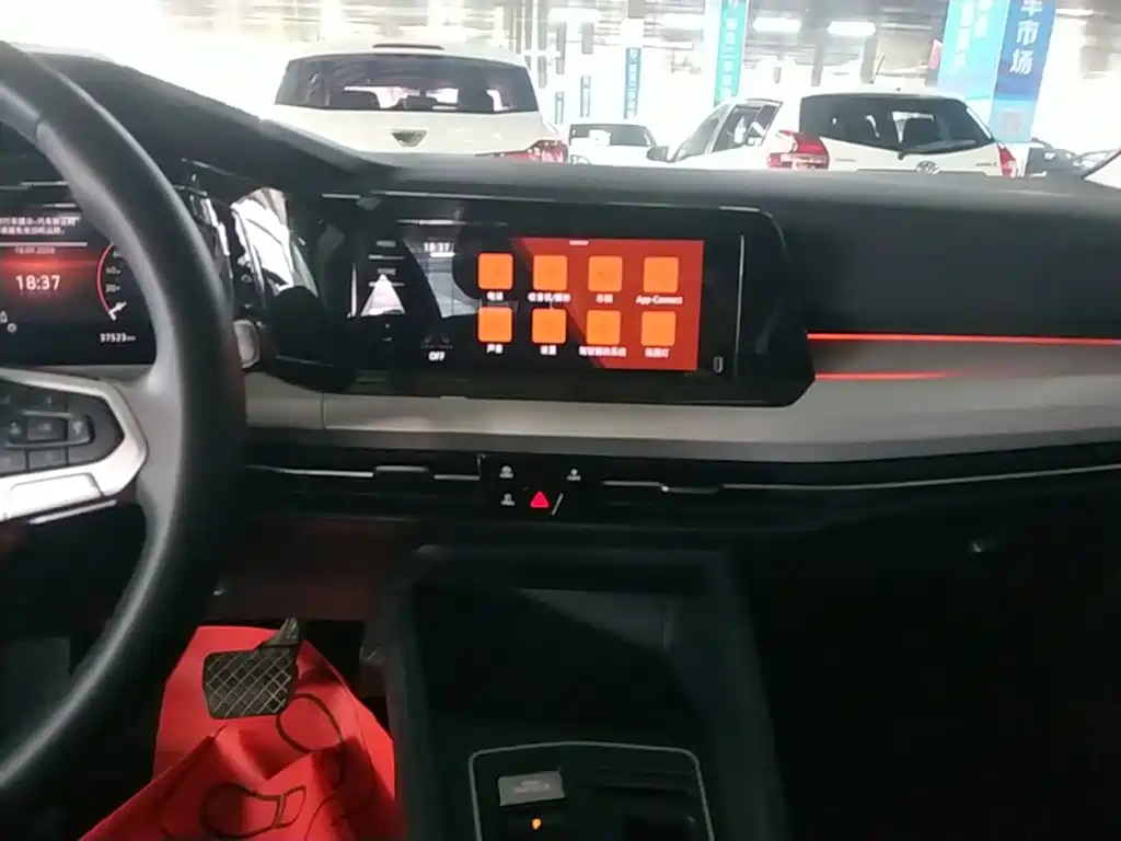 Volkswagen Golf — миниатюра 13