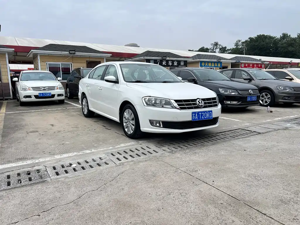 Volkswagen Lavida — миниатюра 2