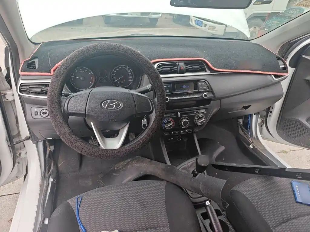 Hyundai Verna — миниатюра 13