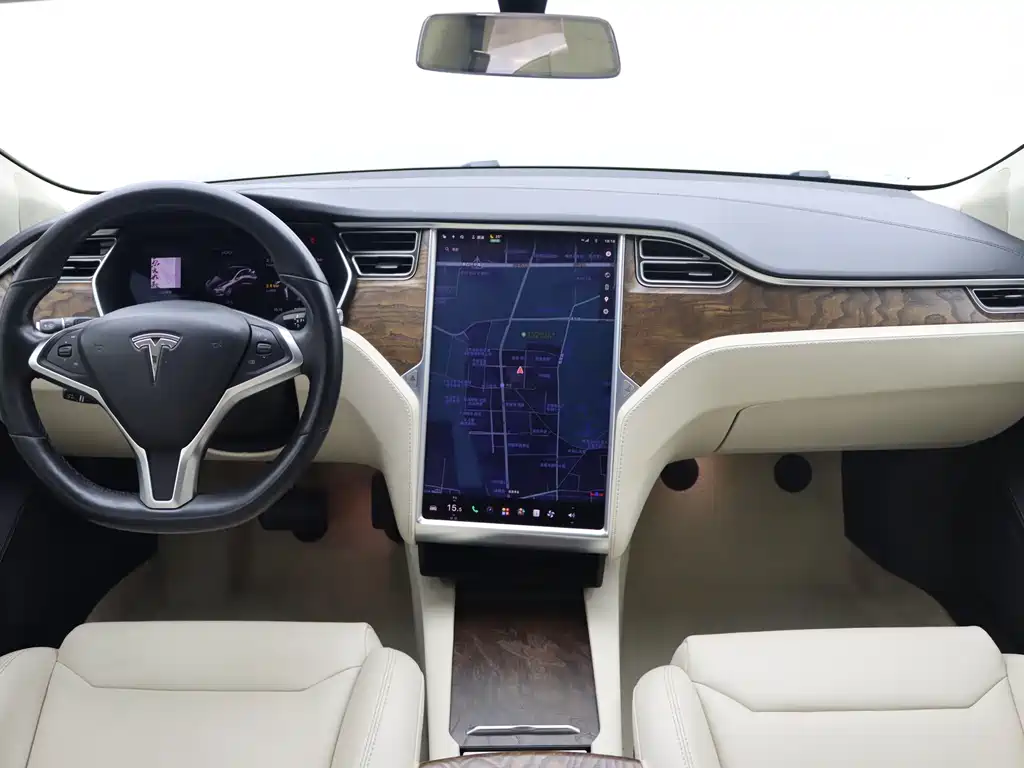 Tesla Model S — миниатюра 41