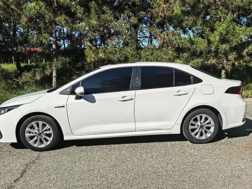 Toyota Corolla — миниатюра 8