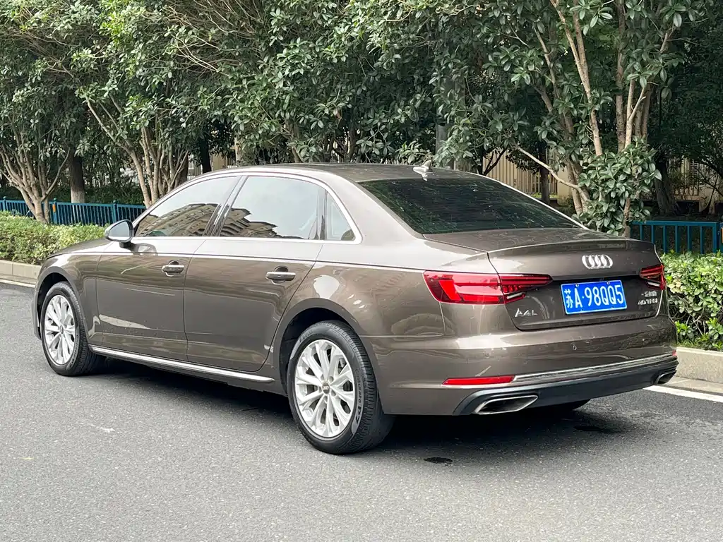 Audi A4L — миниатюра 4