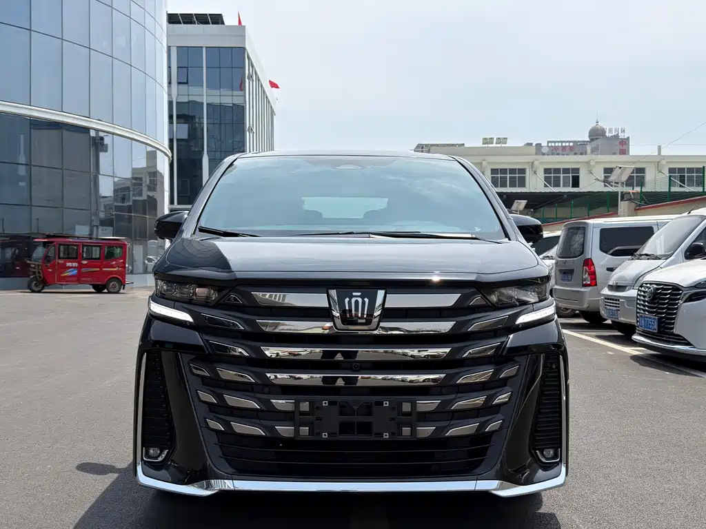 Toyota Vellfire 2024