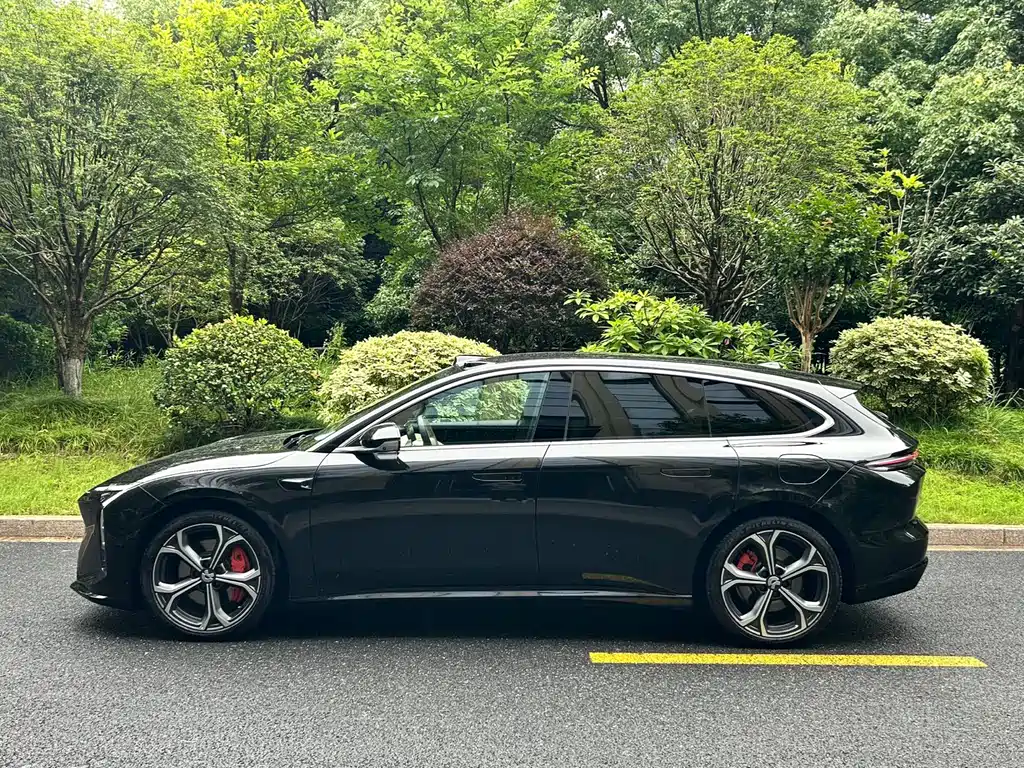 NIO ET5T 2025 75kWh Touring