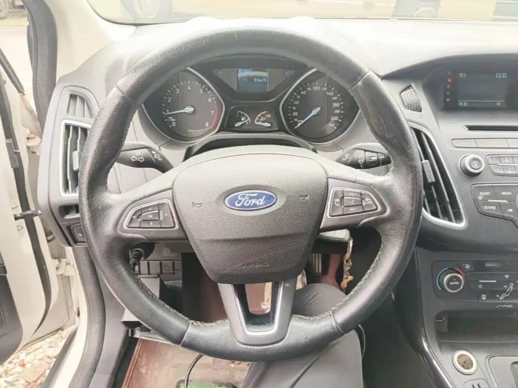 Ford Focus — миниатюра 11