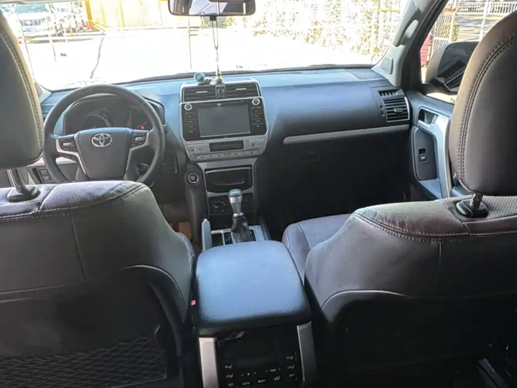 Toyota Prado — миниатюра 8