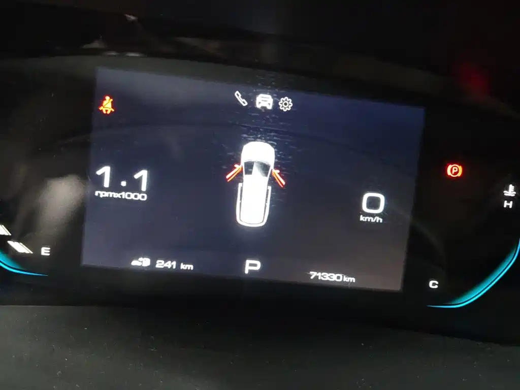 Wuling Victory — миниатюра 12
