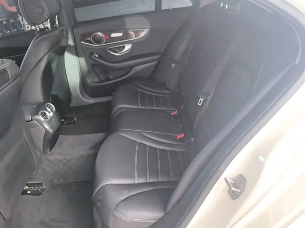 Mercedes-Benz C-Class — миниатюра 17