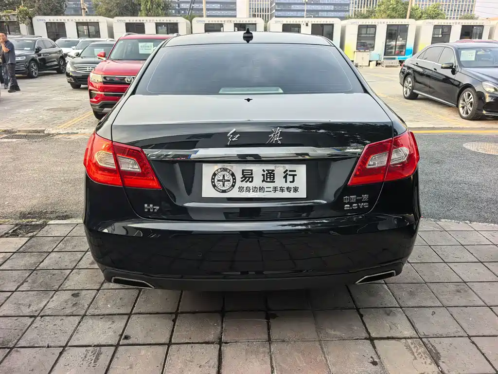 Hongqi Hongqi H7 — миниатюра 17