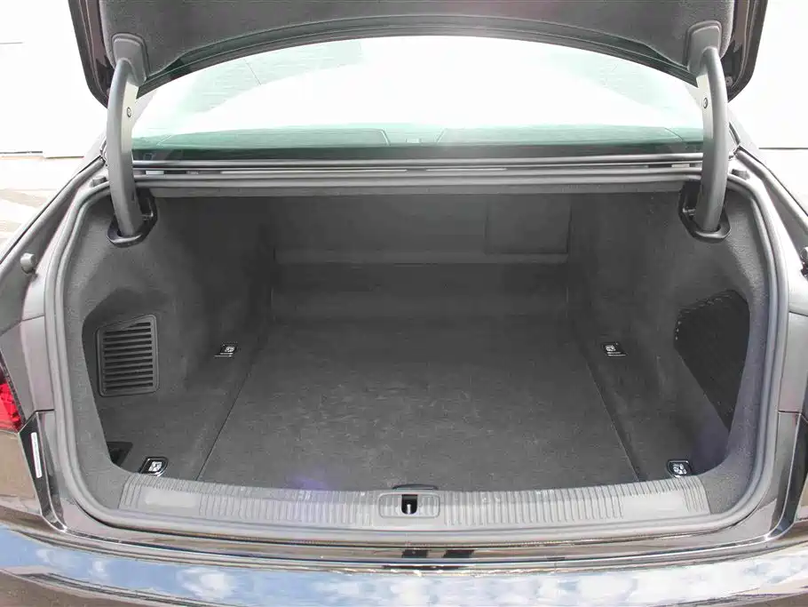 Audi A8 — миниатюра 17