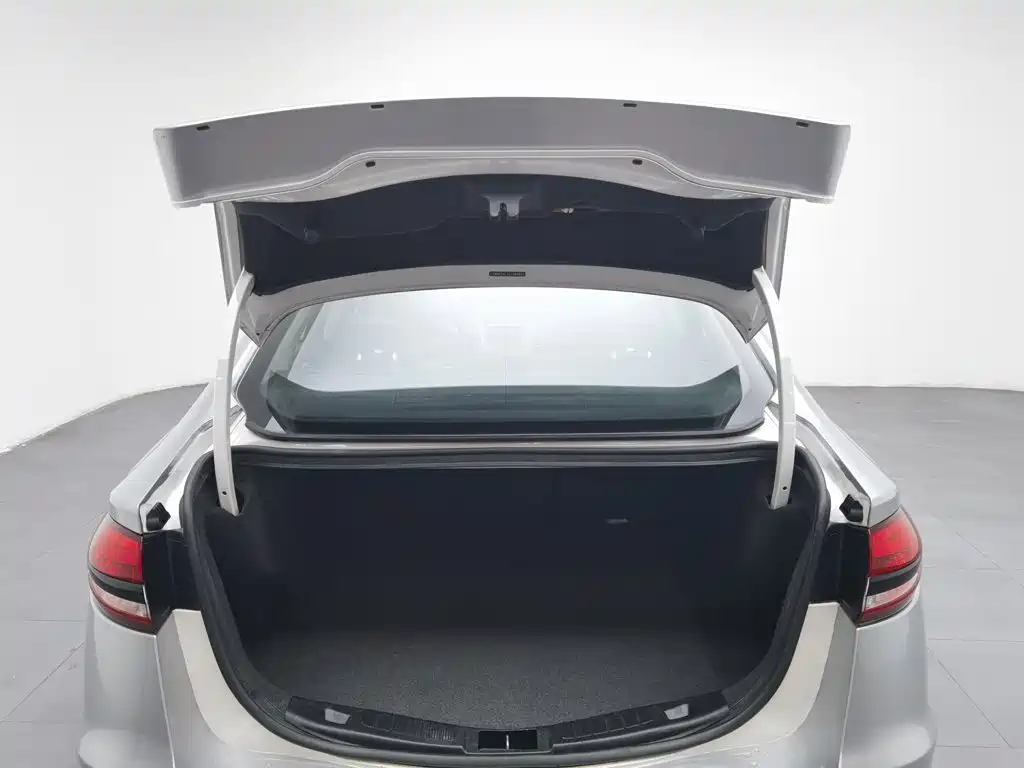 Ford Mondeo — миниатюра 16