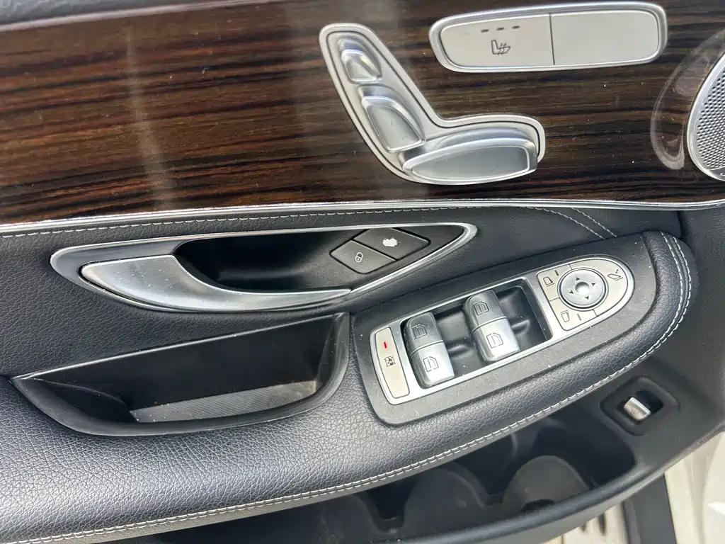 Mercedes-Benz GLC — миниатюра 8