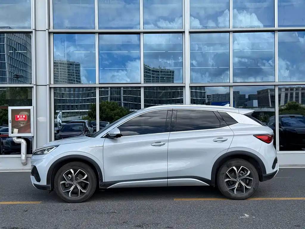 BYD Yuan Plus — миниатюра 3