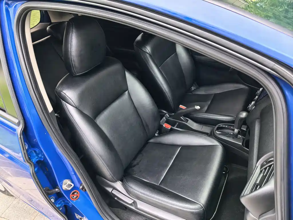 Honda Fit — миниатюра 6