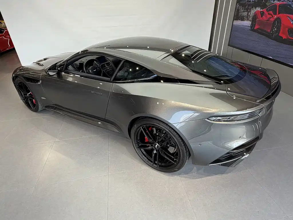Aston Martin DBS 2019 DBS Superleggera V12 Coupe