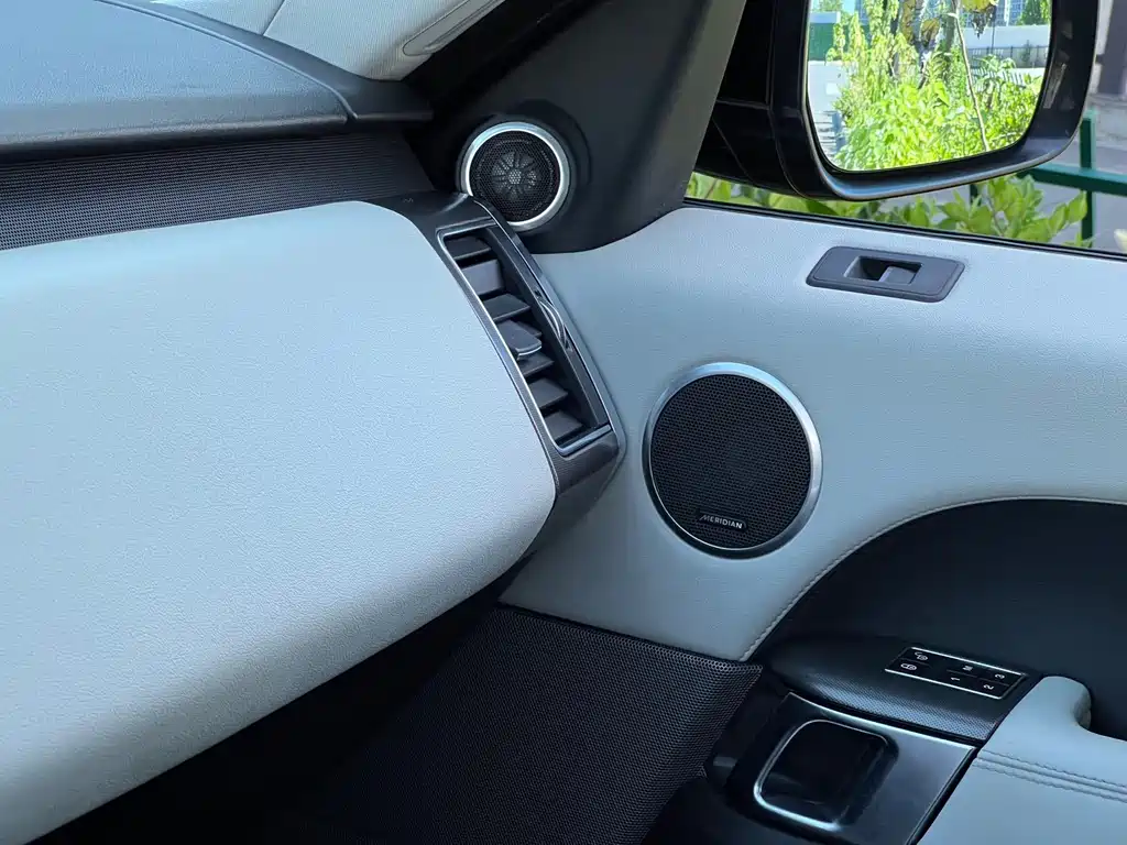 Land Rover Sport — миниатюра 23