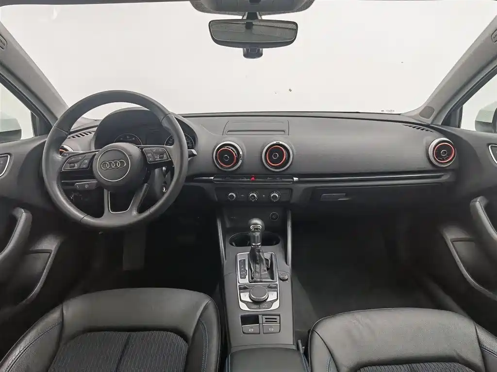Audi A3 2020 Limousine 35 TFSI Fashion VI