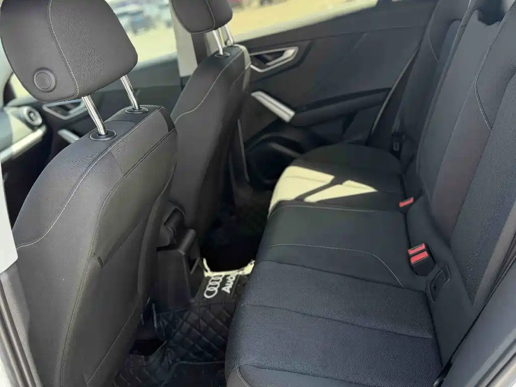 Audi Q2L 2021 35 TFSI