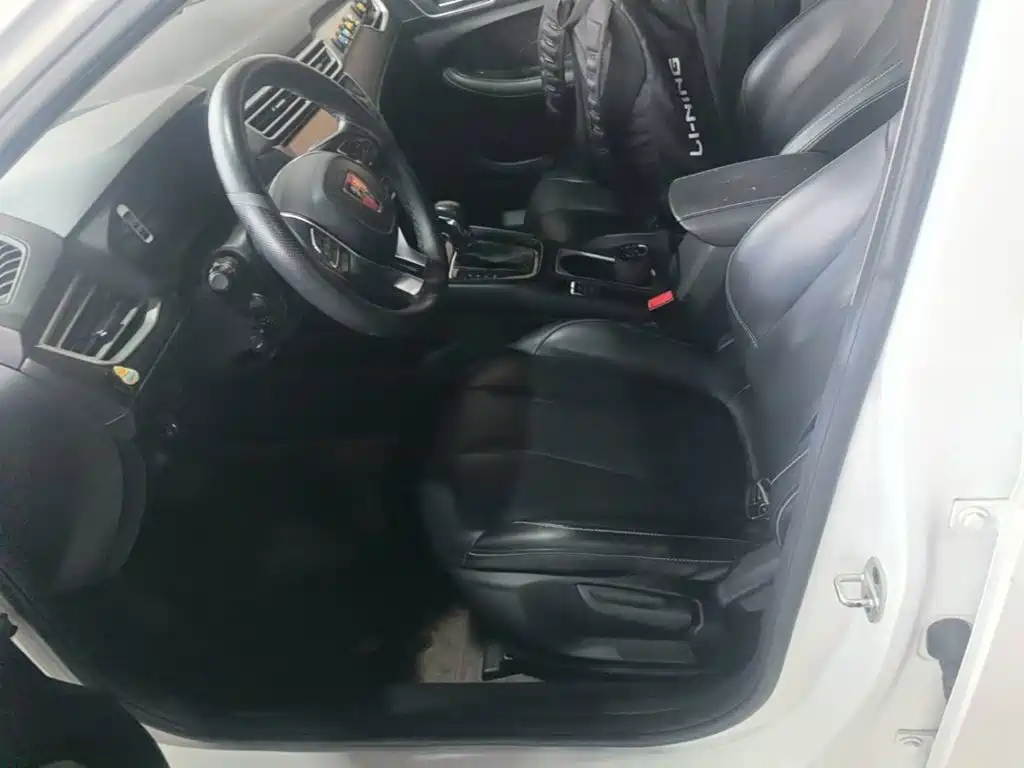 Roewe i5 — миниатюра 15