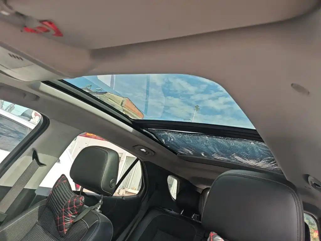 Chevrolet Equinox — миниатюра 18