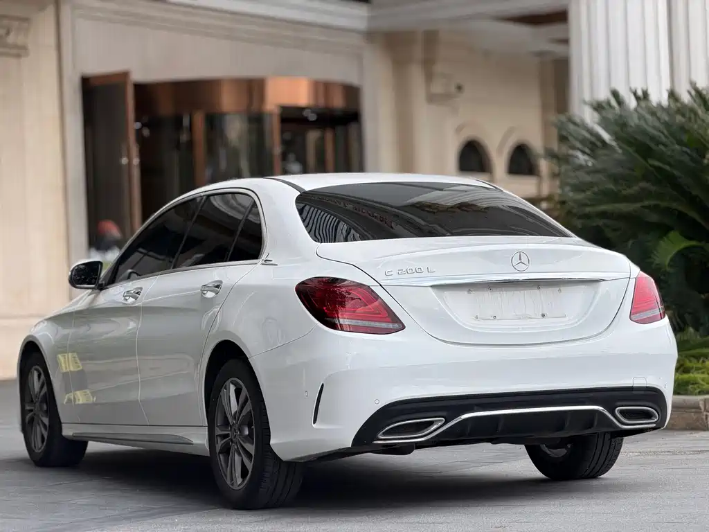 Mercedes-Benz C-Class — миниатюра 10
