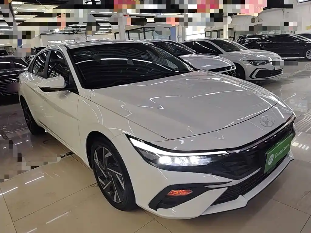 Hyundai Elantra — миниатюра 4