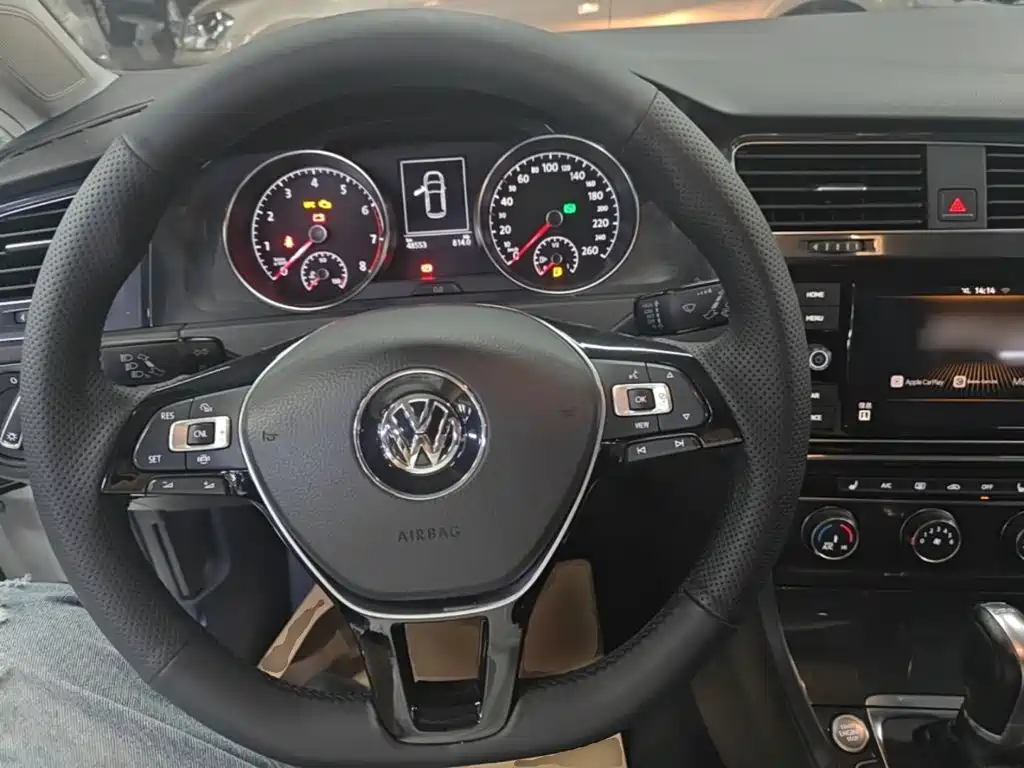 Volkswagen Golf — миниатюра 11