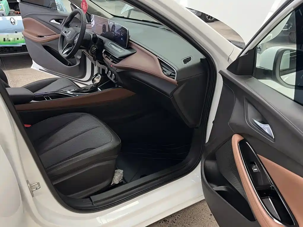 Buick Verano — миниатюра 19