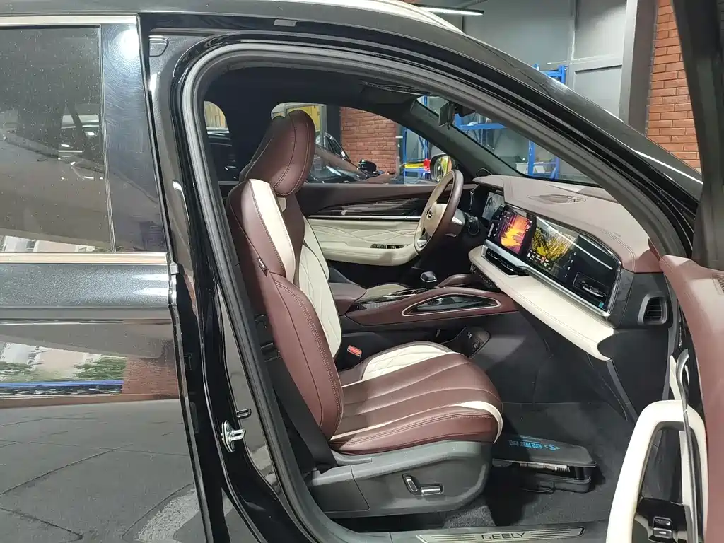 Geely Xingyue L — миниатюра 9