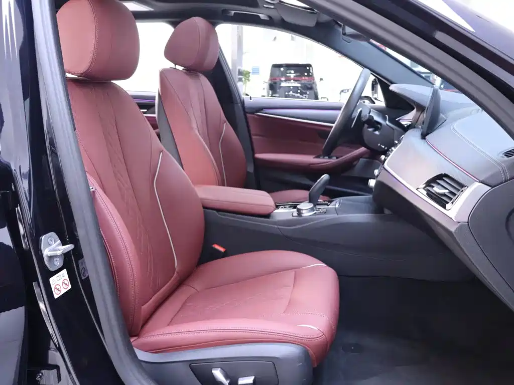 BMW 5 Series — миниатюра 21