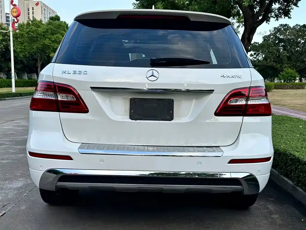 Mercedes-Benz M-Class — миниатюра 3