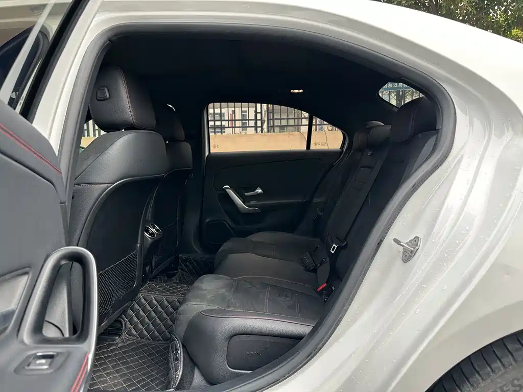 MERCEDES-BENZ A CLASS