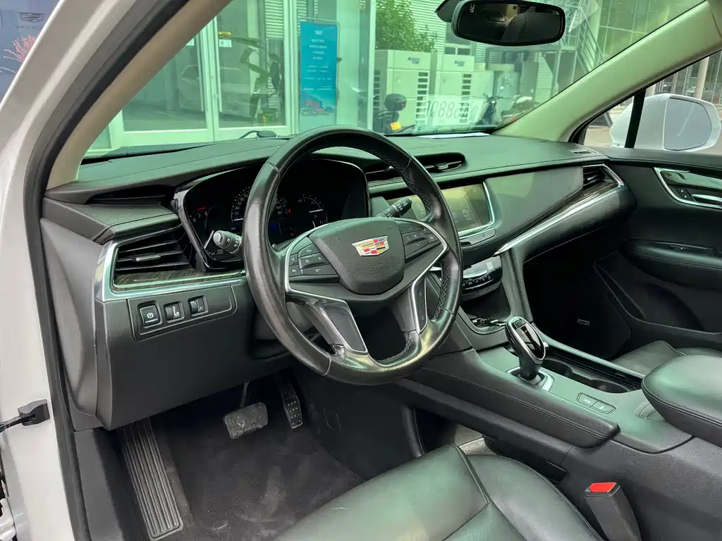 Cadillac XT5 — миниатюра 5
