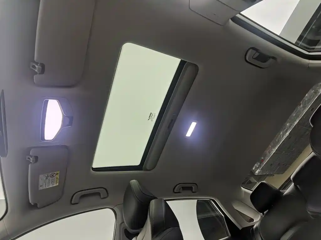 Geely Emgrand — миниатюра 14