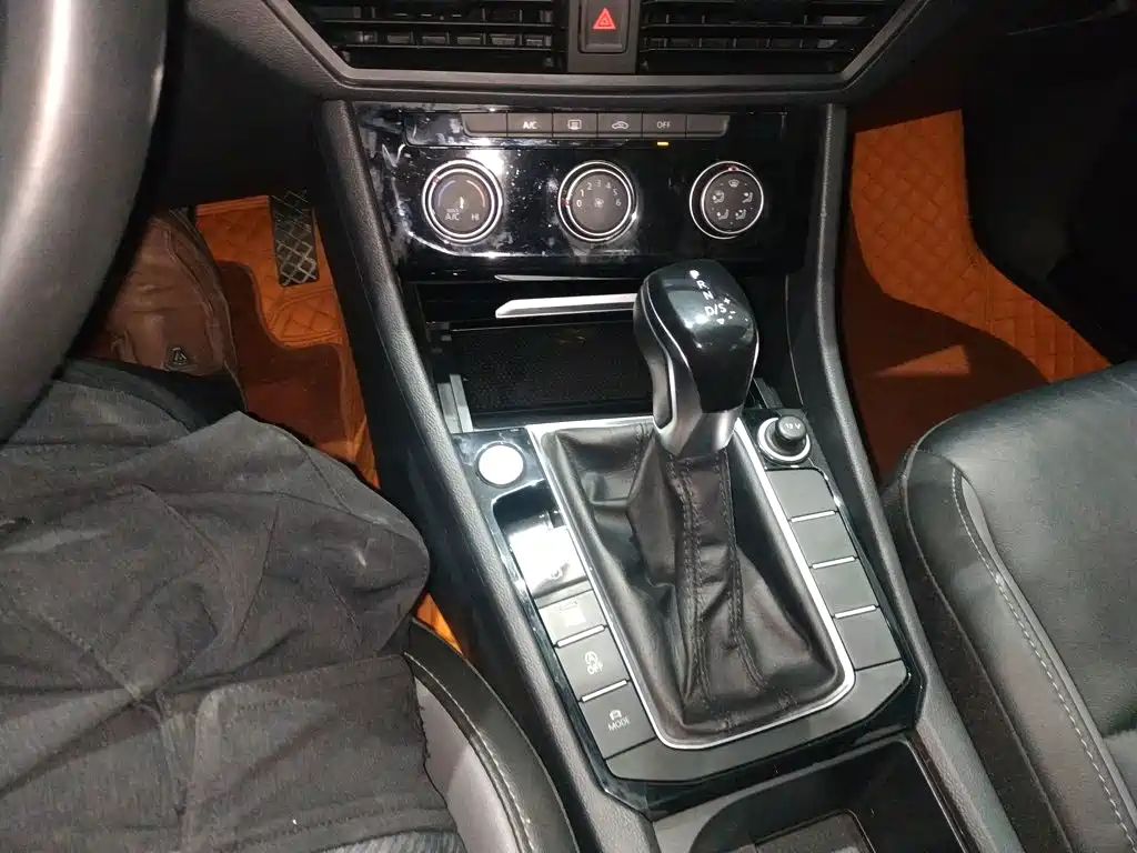 Volkswagen Sagitar — миниатюра 14