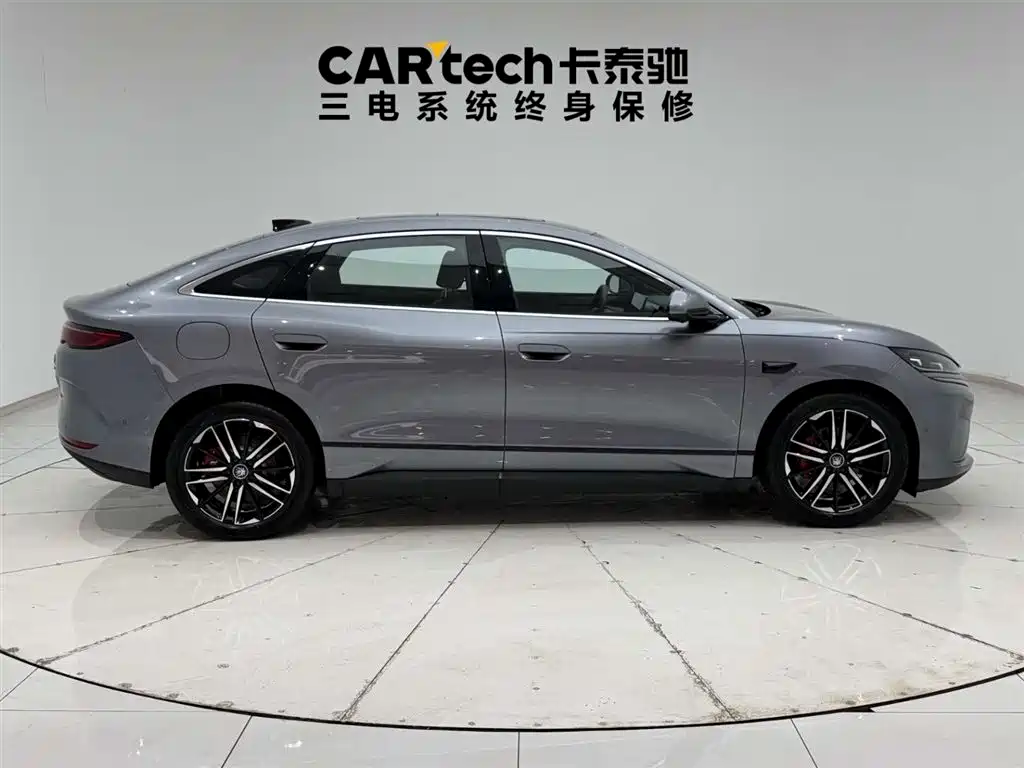 BYD QIN L