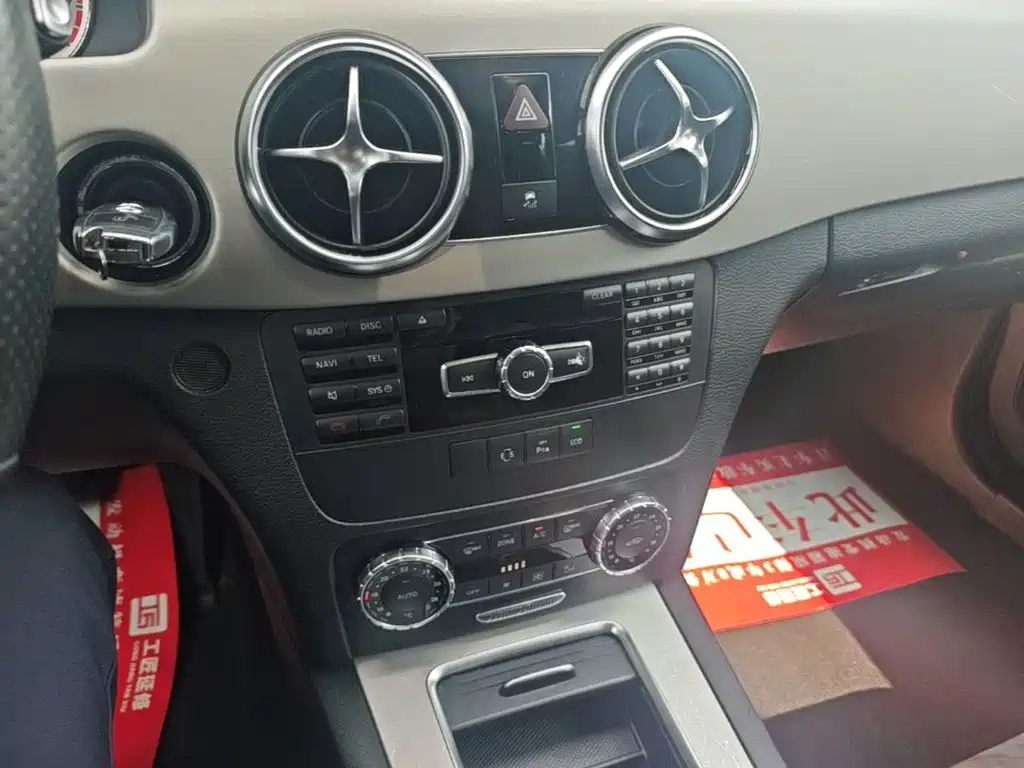 Mercedes-Benz GLK-Class — миниатюра 13