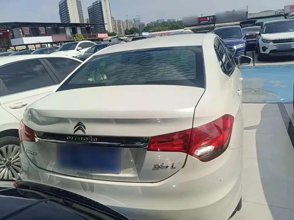 Citroen C4L — миниатюра 6
