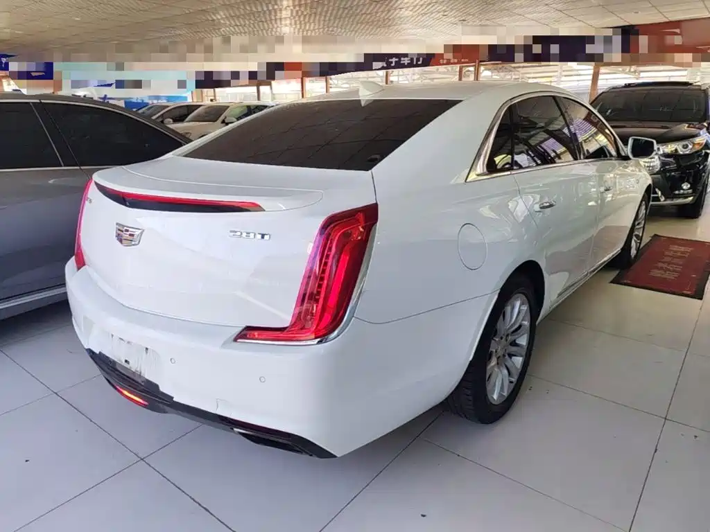 Cadillac XTS — миниатюра 7
