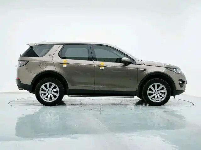 Land Rover Discovery Sport — миниатюра 7