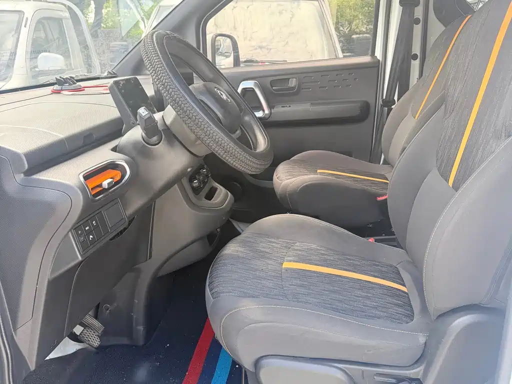 Dongfeng Ruilida V8E — миниатюра 4