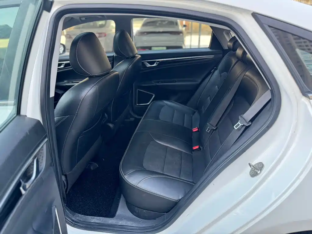 GEELY AUTOMOBILE EMGRAND GL