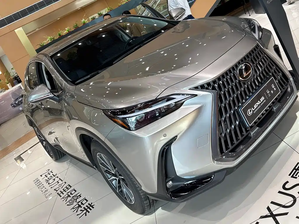 Lexus NX 2026