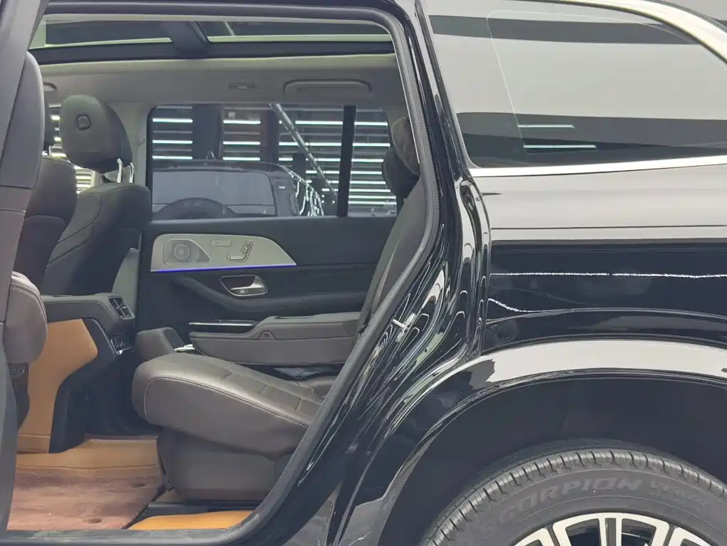 Mercedes-Benz GLS — миниатюра 9