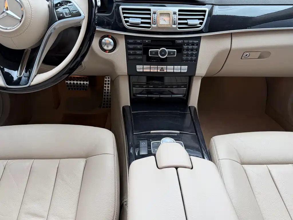 Mercedes-Benz E-Class — миниатюра 16