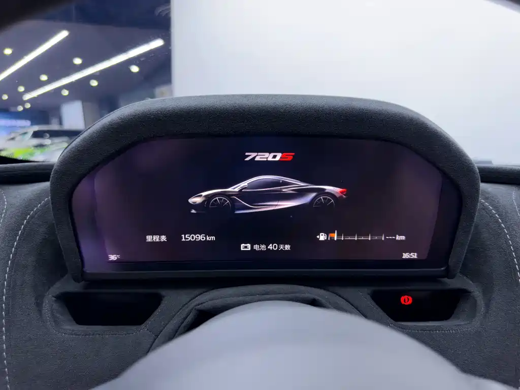 McLaren 720S — миниатюра 26